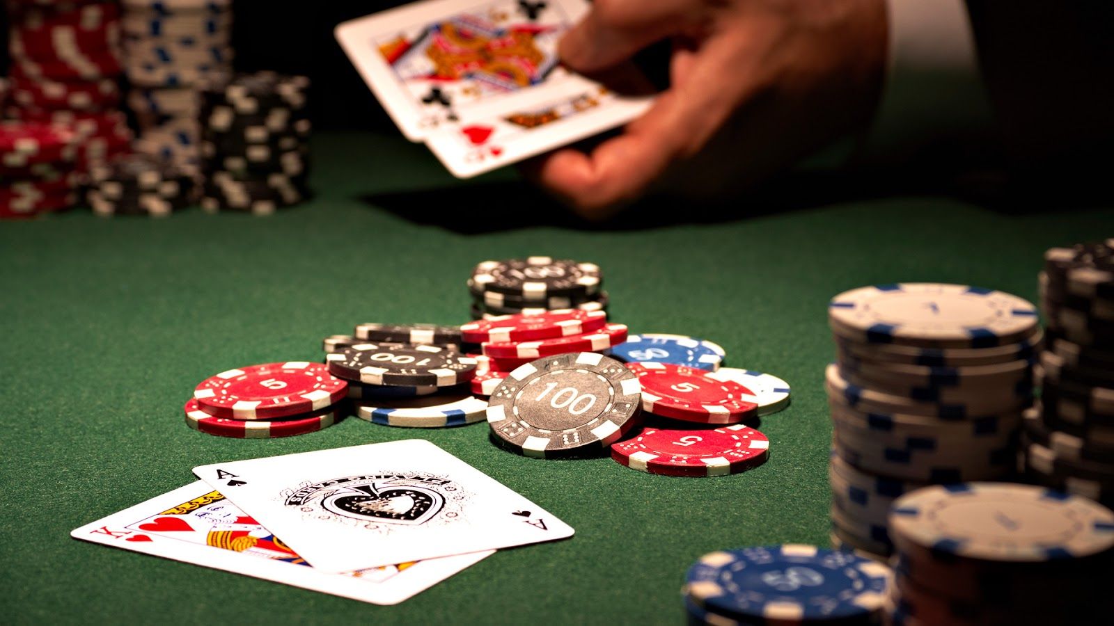 88 Lessons in Poker Excellence Skillful Play